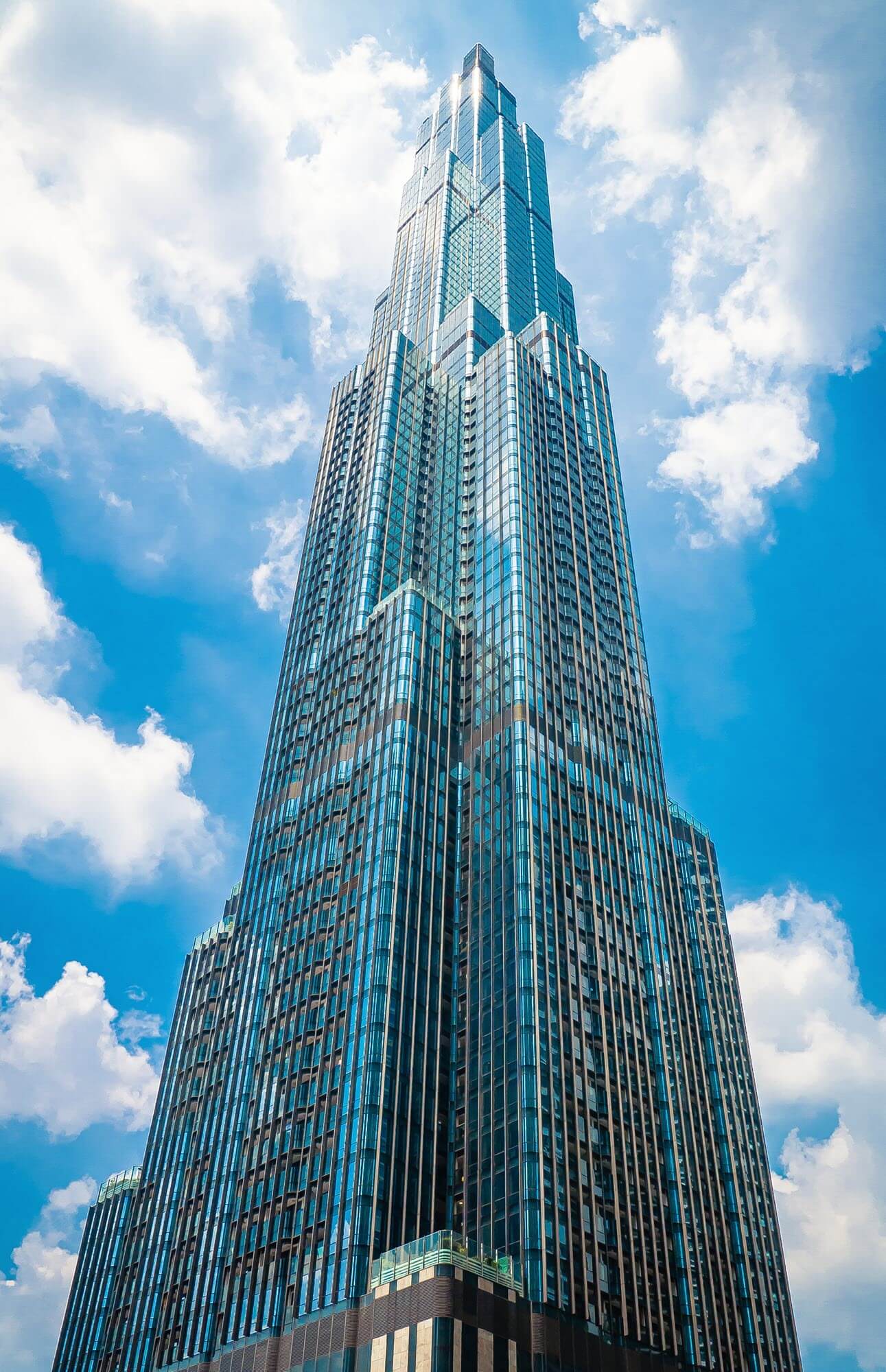 Example with very tall image on top